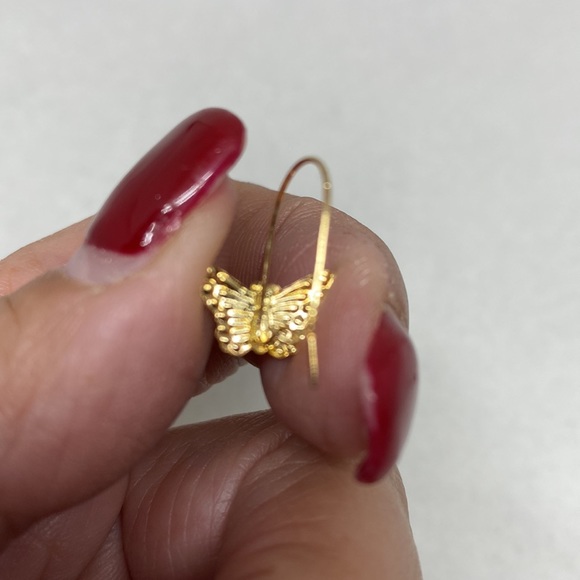 Adorable and delicate 14kt gold butterfly earrings - Picture 5 of 8